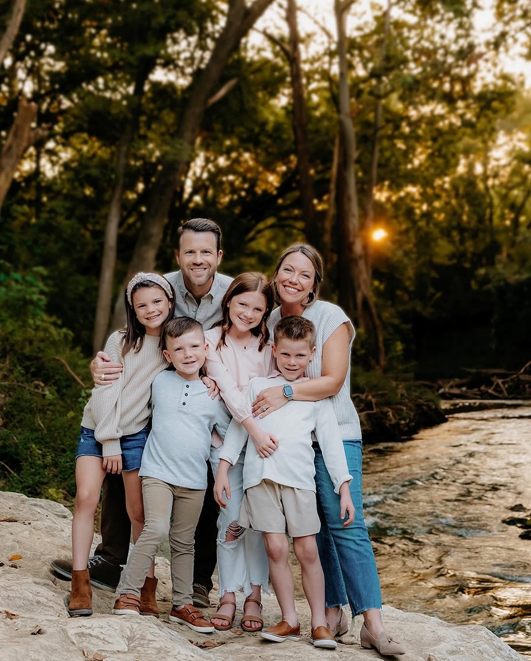 A family photographed by Amy Henry of Archer + James near Southlake, Texas at golden hour